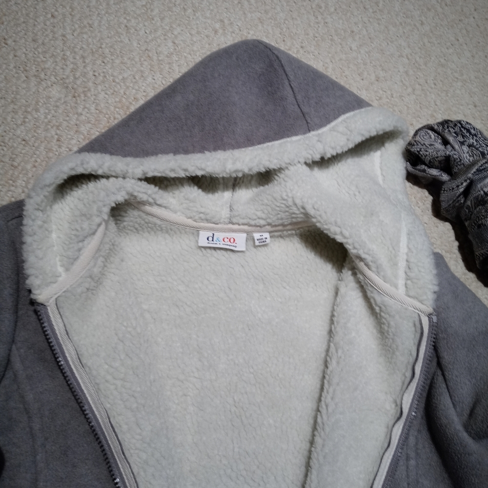 Ladies Jacket - Picture 2 of 4